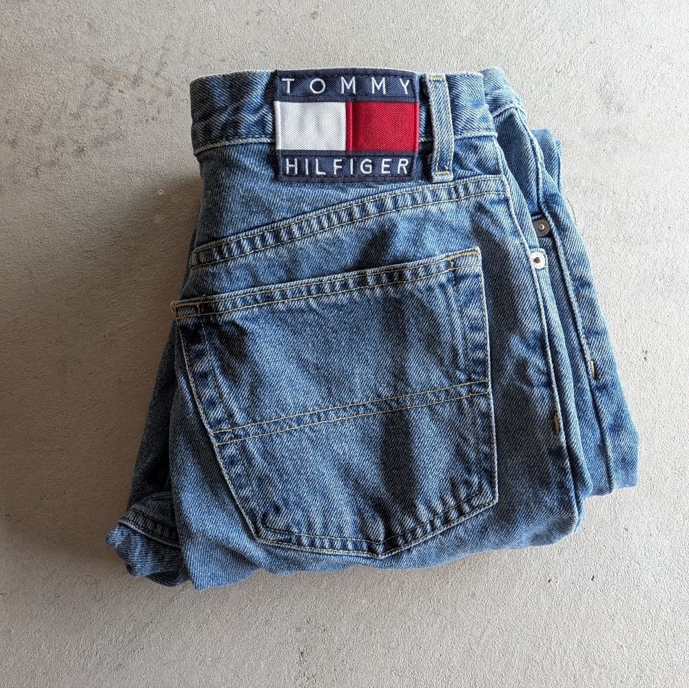 90's Vintage Tommy Hilfiger Relaxed Fit Denim Jeans